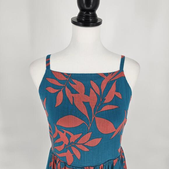 Old Navy Tropical Smocked Tiered Midi Sundress Beach Vacation Womens Size Medium - Picture 3 of 11